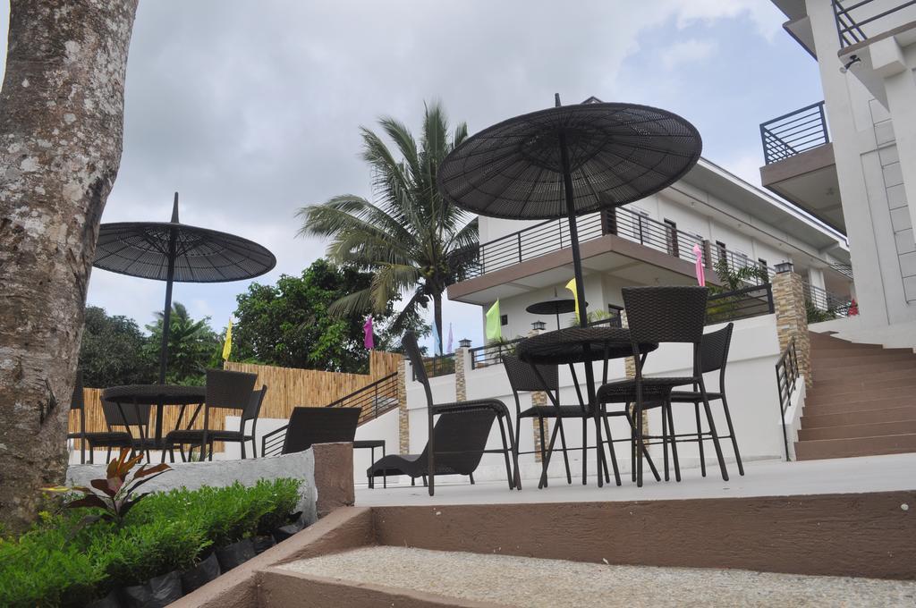 Alberto'S By Dj Seungli Silang Exterior photo